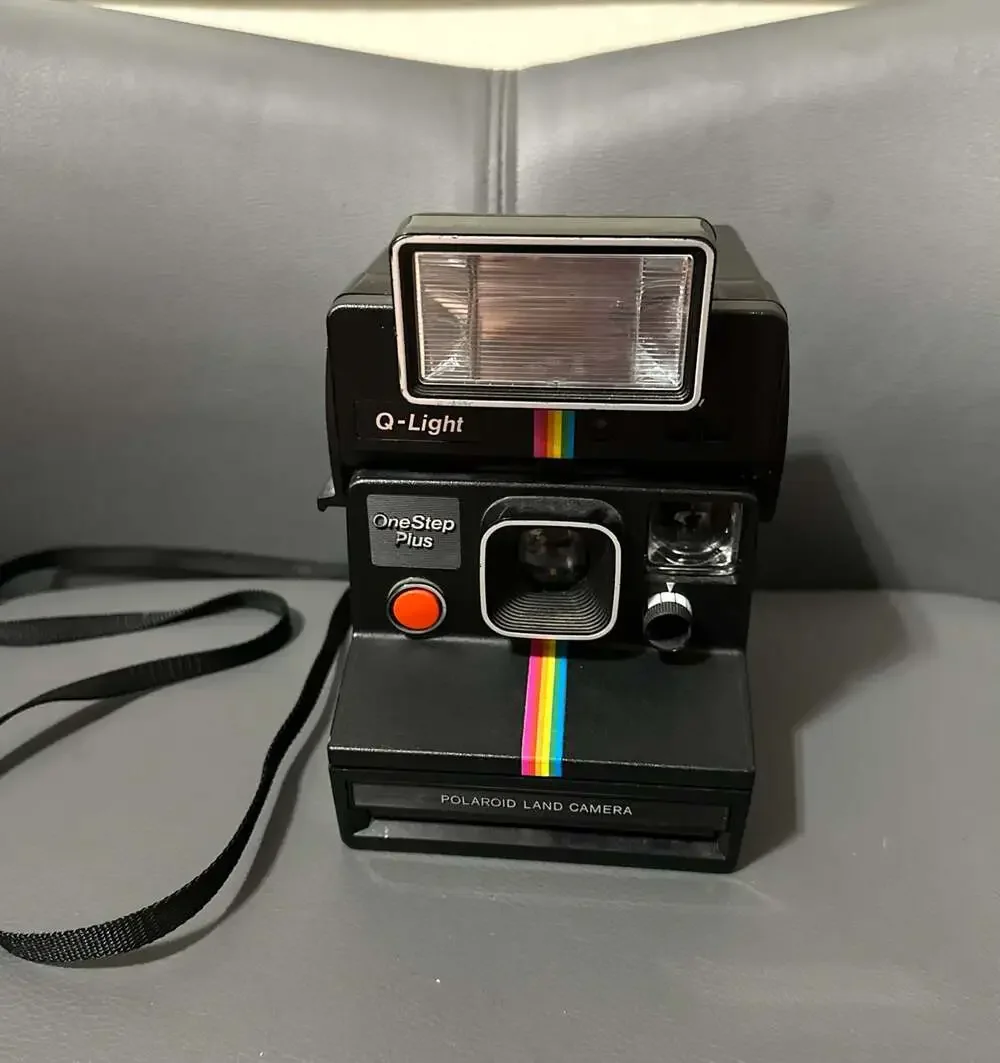 Vintage Polaroid OneStep Plus Instant Land Camera with Q-Light Flash